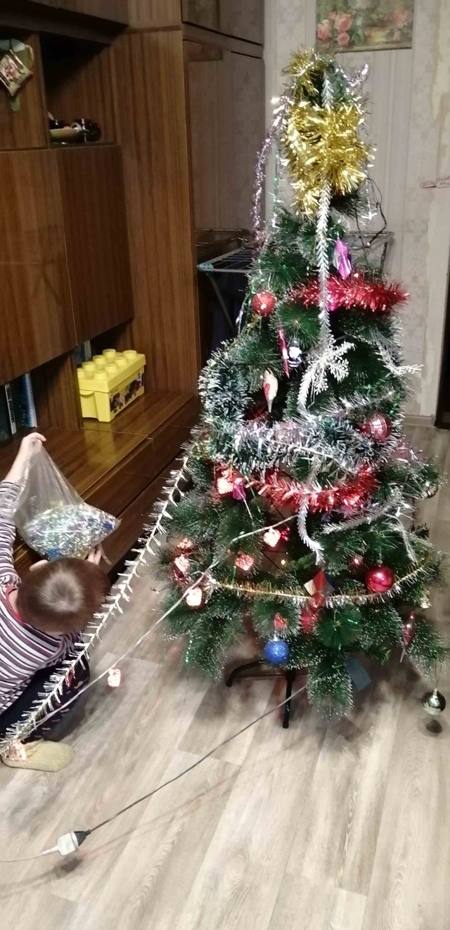 Народ, а давайте своими ёлками делиться и хвастаться? Пора бы уже )