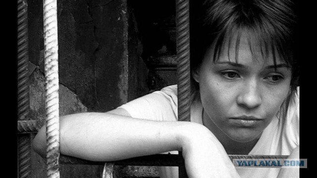 Малолетки избили сверстницу до потери сознания в подмосковном Раменском, а потом убежали с места событий