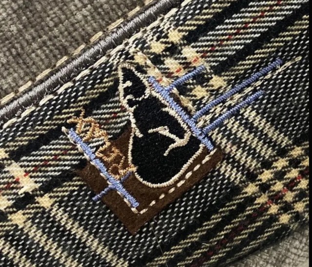 Подскажите что или кто изображён?