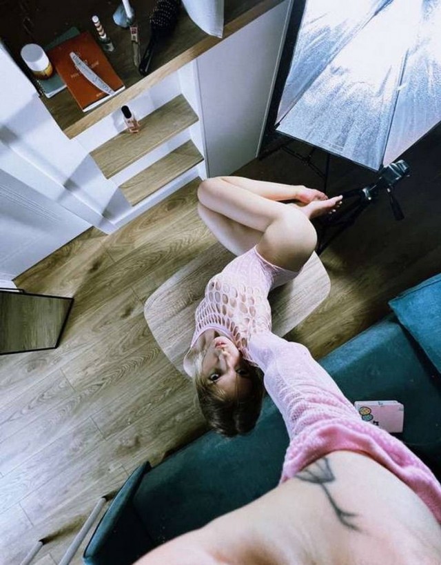 Девушки сами себя