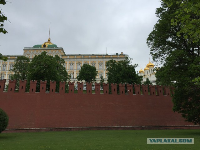 Экскурсия вокруг Московского Кремля