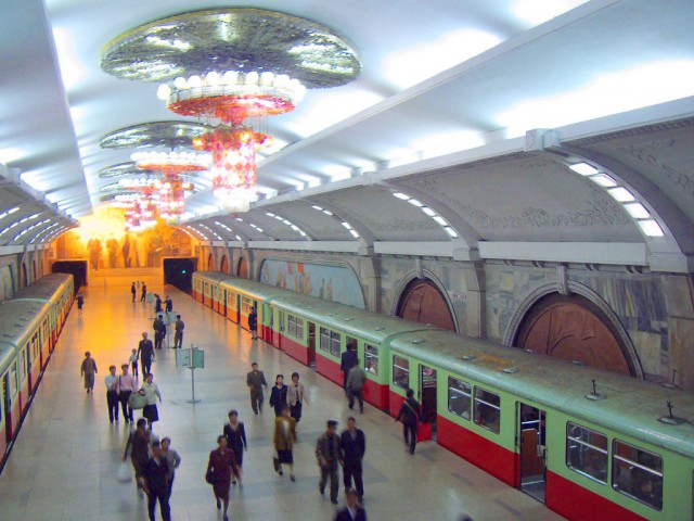 Метро в разных городах мира