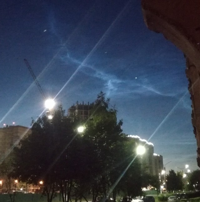 Серебристые облака сияют по всему миру