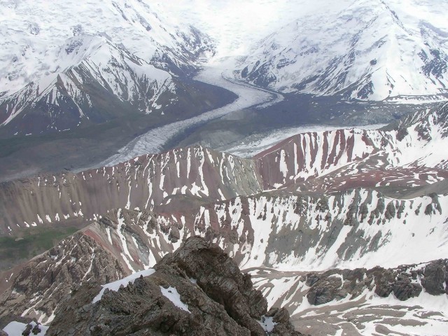В горах Памира