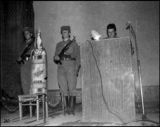 Фотографии связанных с историей Красной и Советской Армии.