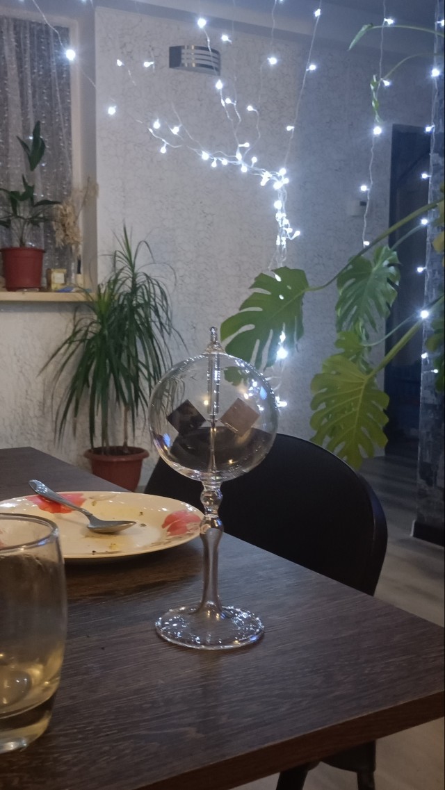 Подарками хвастаемся, да?