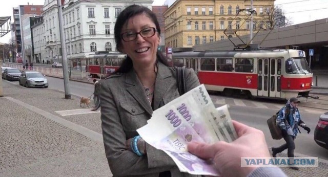Фото женщины-полицейской в Чехии