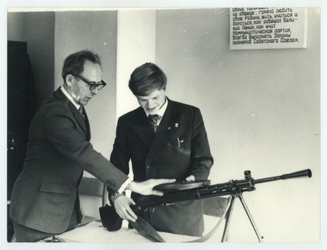 Фотохроника "загнивающего совка". Часть 10