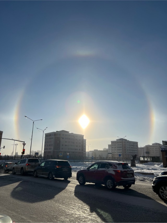 Солнечное гало в Москве 02.02.2026