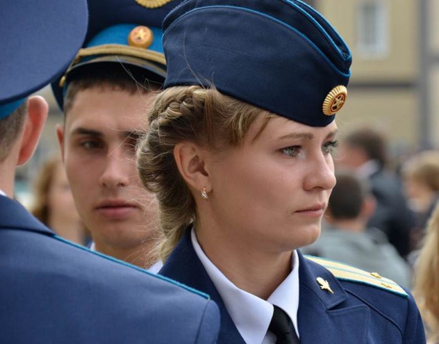 Помните красивую десантницу?