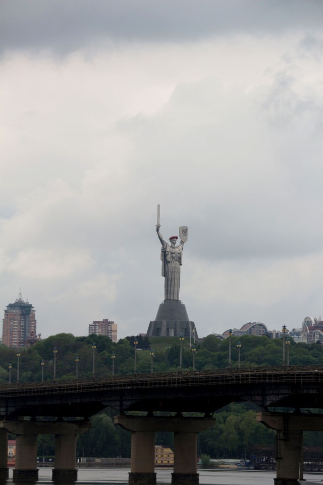 Родина Мать, Киев