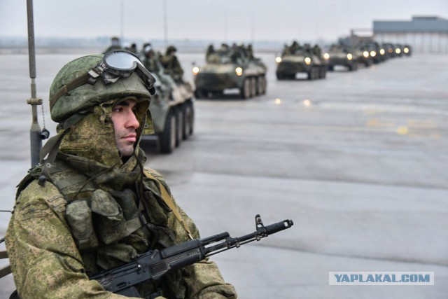 Свежие фотографии работы наших сапёров в городе Алеппо