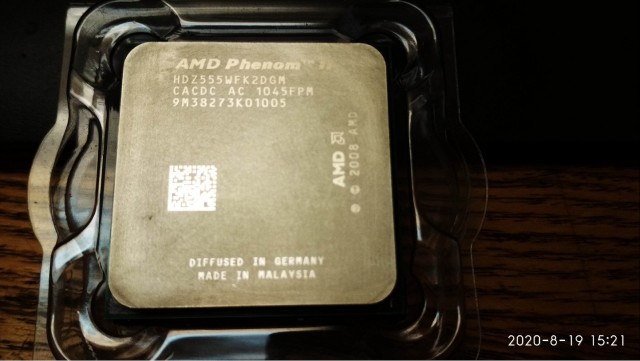 Продаётся Phenom II X2 555 Black Edition 3200 MHz может стать трёхядерником на некоторых матплатах.