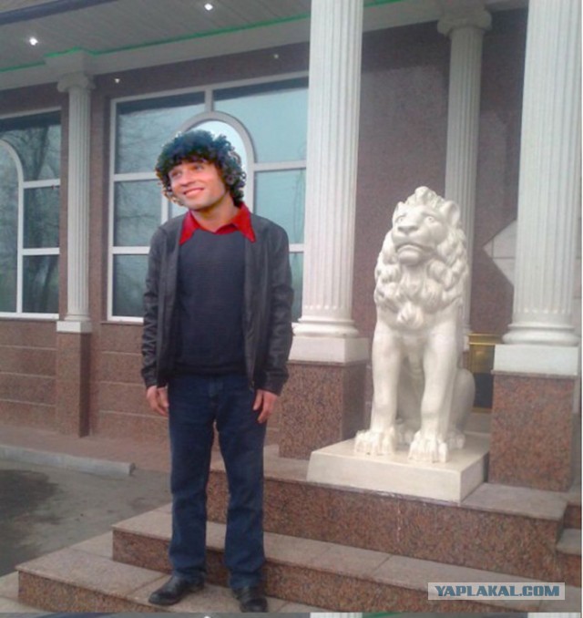 Отфотошопте пожалуйста)))