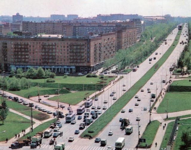 Москва и москвичи. Двадцатый век. 25.08.24