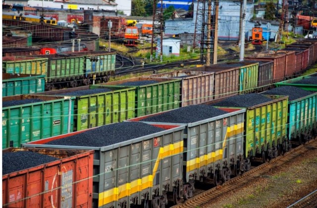 Воровать, так вагонами!