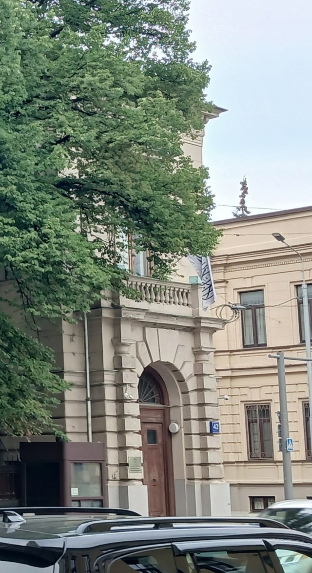 Шляюсь по Москве (задворки Тверской).