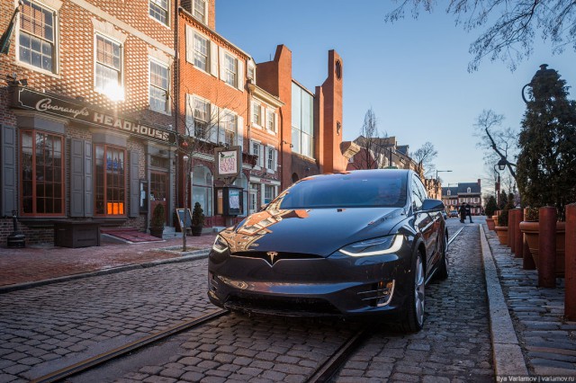 Обзор Tesla Model X