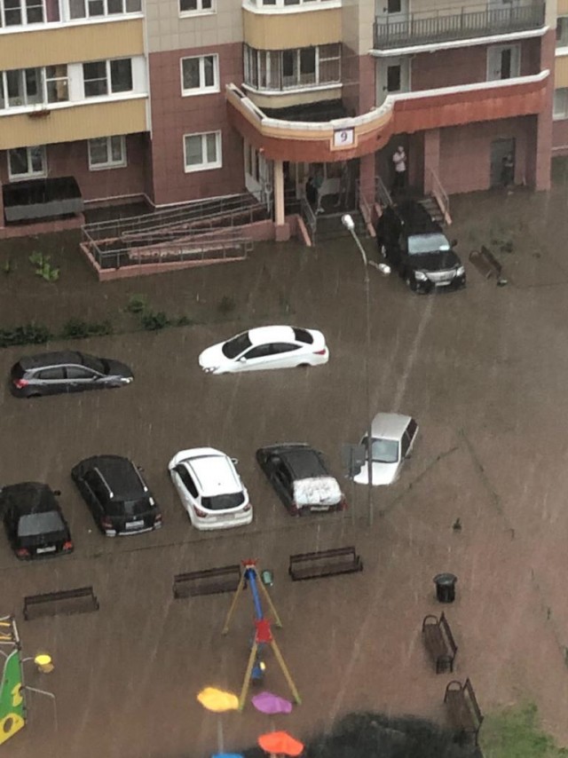 Последствия ливня в Москве