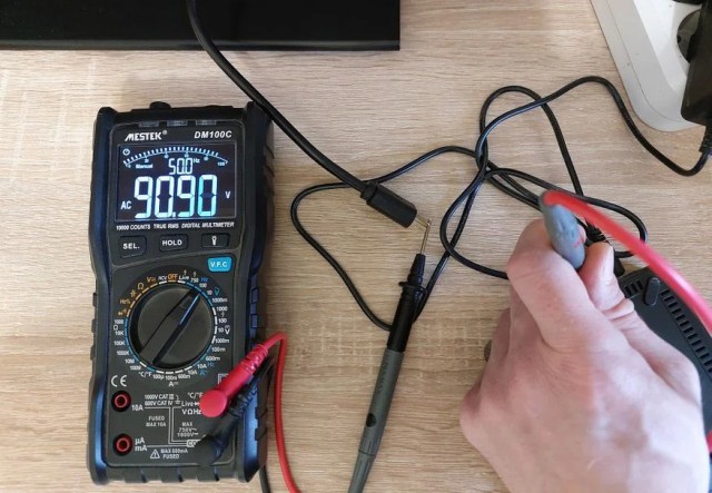 А правильно ли вы это делаете? Как безопасно подключать кабель HDMI
