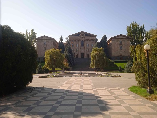 В Армению в октябре