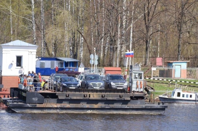 В Бангладеш автобус упал в реку