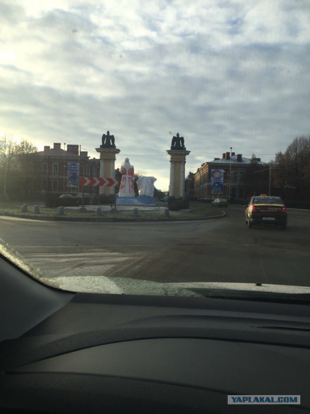 Новогодняя жаба