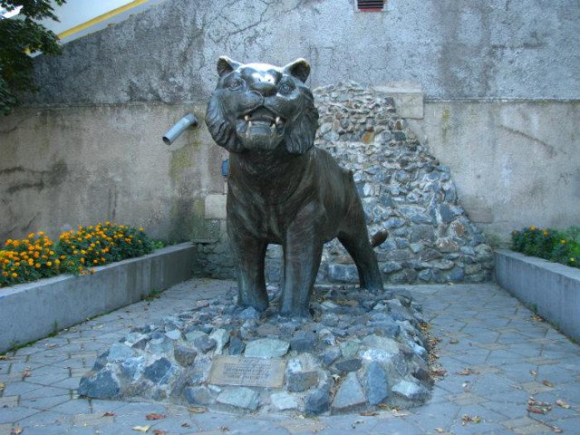 Памятники, которые делают мир добрее