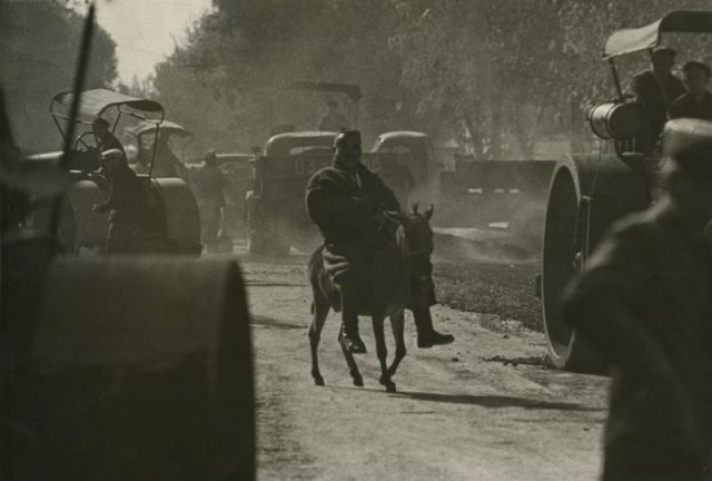 Как укладывали асфальт в 1920-60 годах