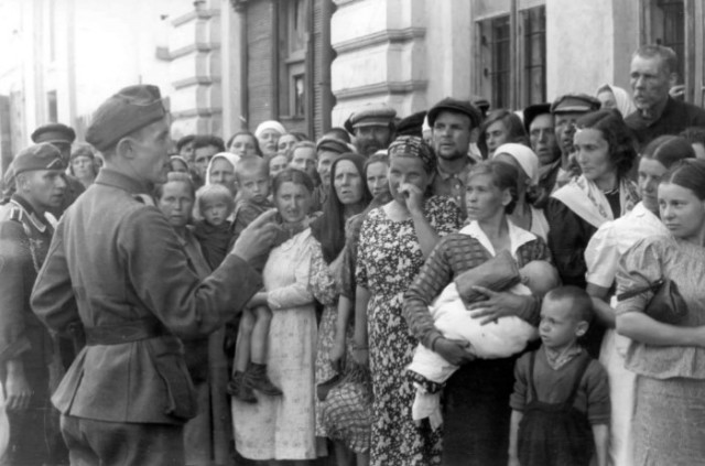 Как жили советские люди на оккупированных территориях во время Великой Отечественной?