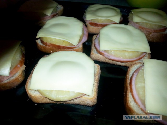 Фуршетный закусочный стол