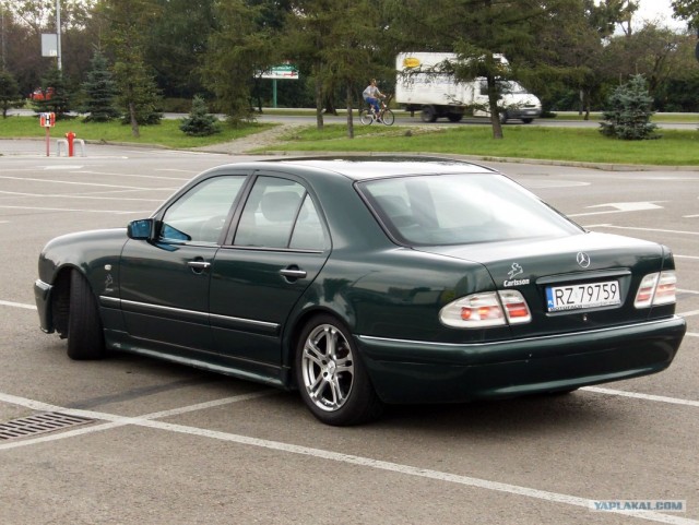 Перевернулся Лексус