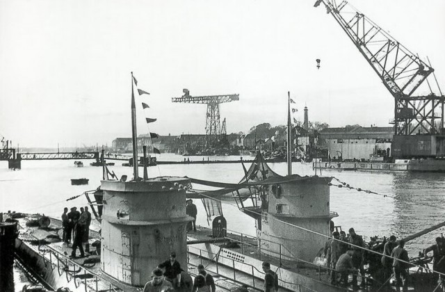 «Ночь длинных ножей» – побоище в Атлантике осенью 1940 года, как немецкая подводная "волчья стая" могла загрызть 32 судна.
