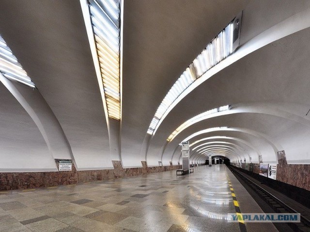 Метро Нью-Йорка VS метро Москвы.
