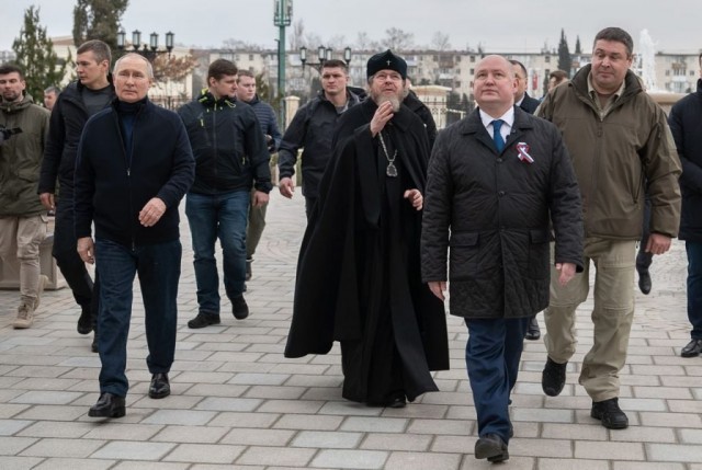 Путин сегодня сам приехал в Крым