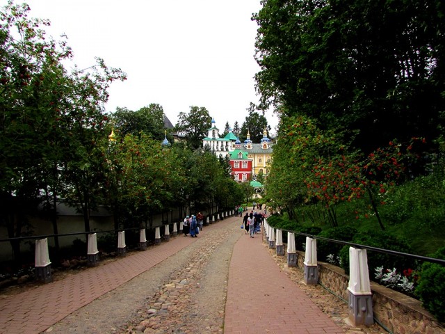 Псково-Печерский монастырь⁠⁠