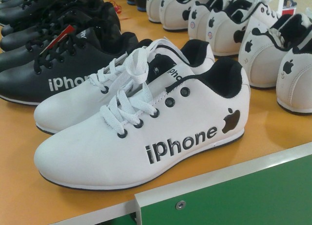 iPhone для ног: выглядит дорого, стоит адекватно