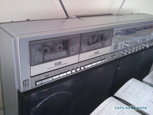 Hitachi магнитолы 80 годов япония