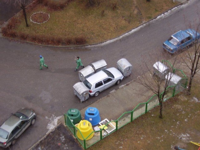 Отомстили за парковку! (3 фото)