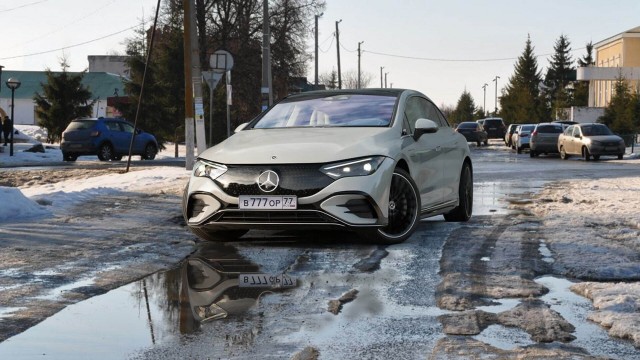 Как будут выглядеть новые модели Mercedes в суровой российской действительности