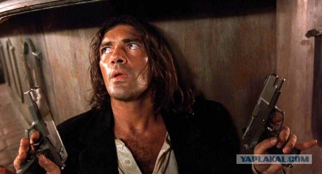 10 августа 65 лет Антонио Бандерасу.