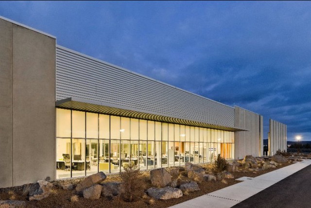 Где хранятся данные Facebook?