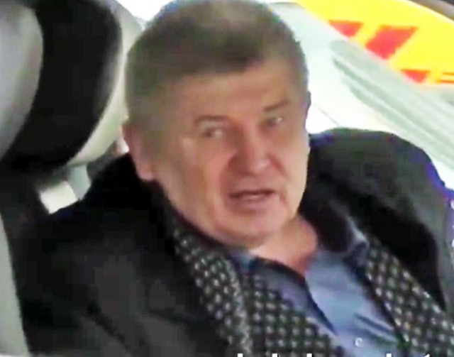 Я полковник "Альфа", прочь с дороги, чернь!