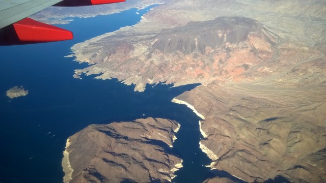«Летающая тарелка» высосала воду