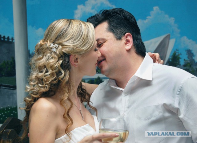 Фотографа-бракодела хотят засудить молодожены
