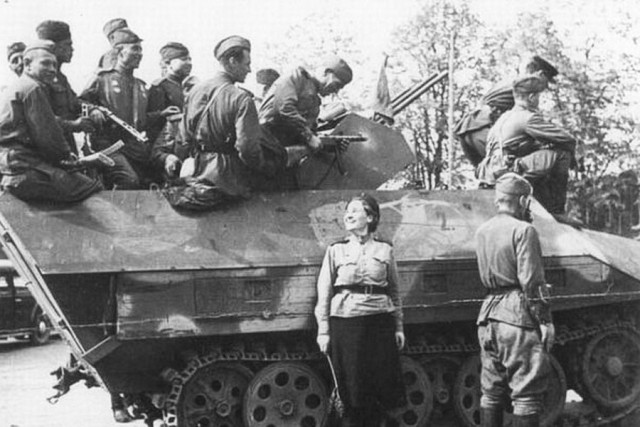 История в фотографиях - II