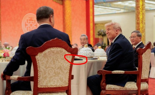 Что там Трамп хотел увидеть, если не знает китайского языка?