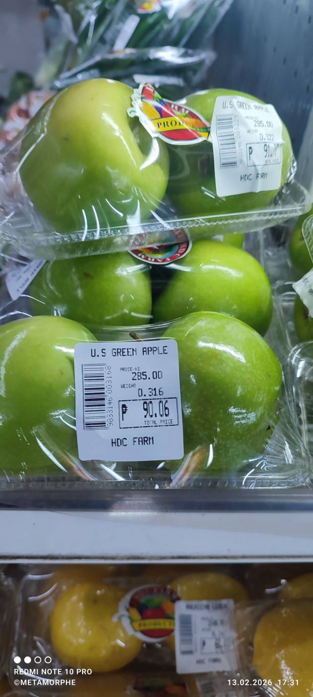 Продуктовая корзина на 2000 рублей в Китае