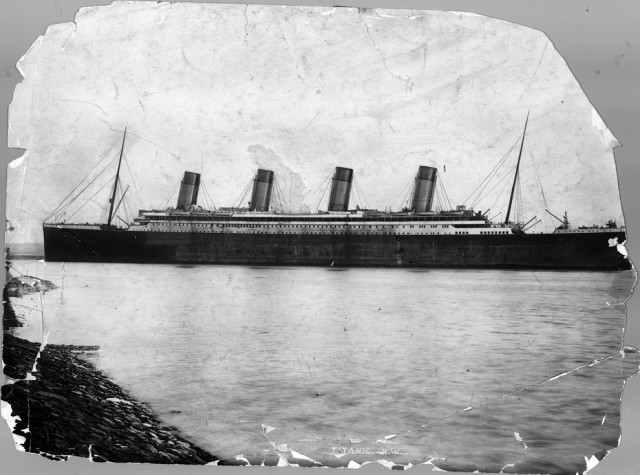 14 апреля «Титаник» столкнулся с айсбергом