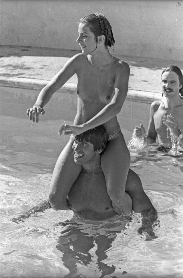 Arnold Schwarzenegger & Nastassja Kinski by Michael Ochs '1976